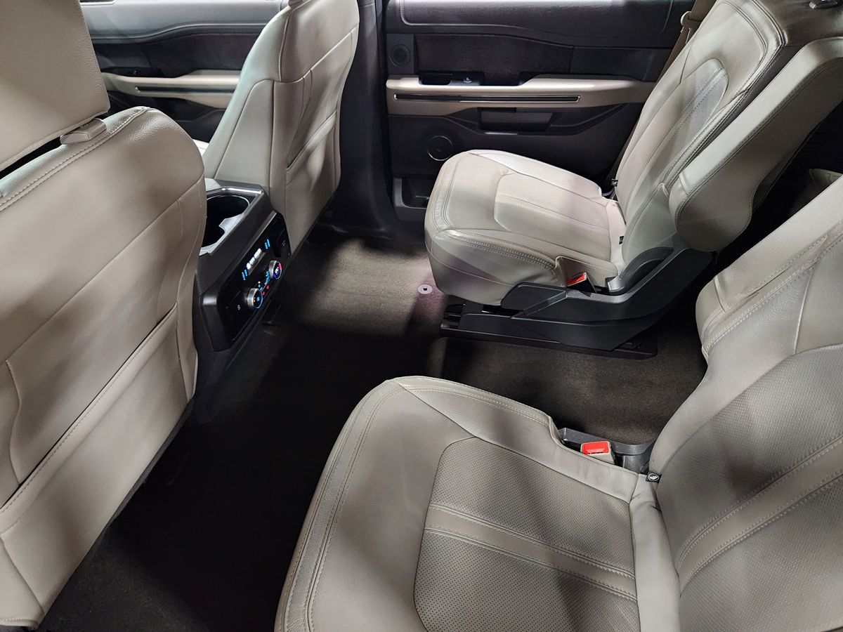 2020 Ford Expedition Limited photo 39