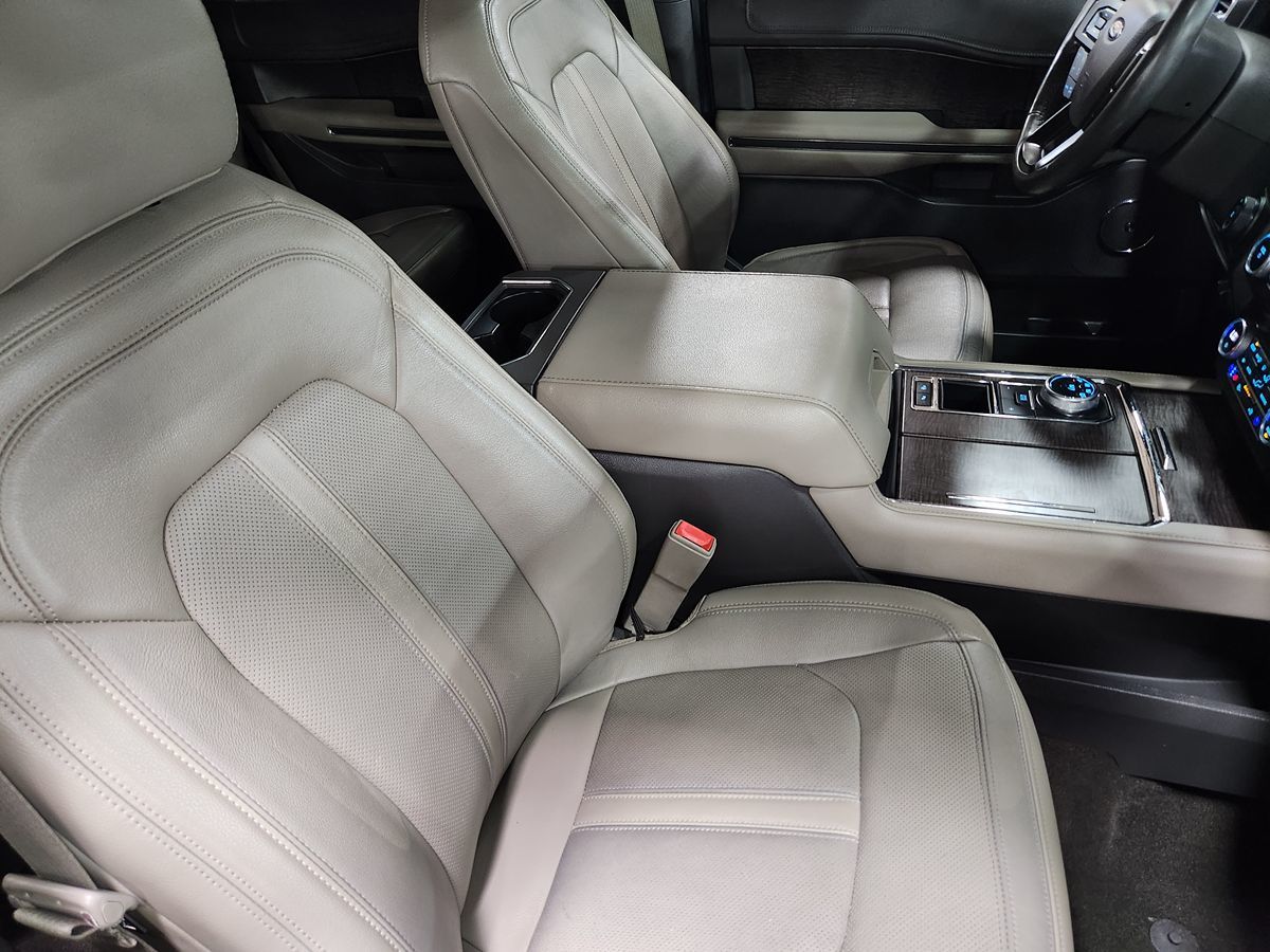 2020 Ford Expedition Limited photo 23