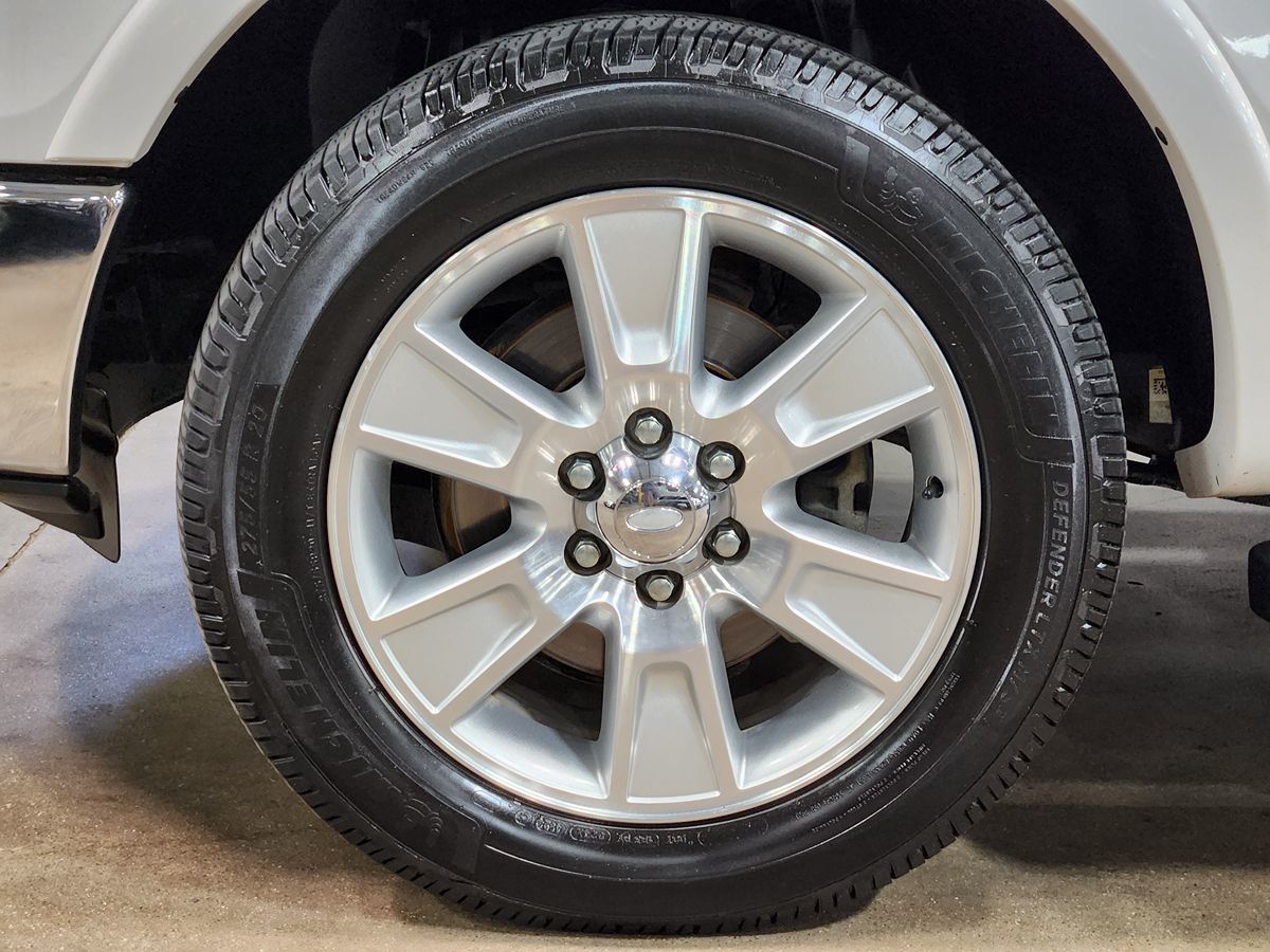 2013 Ford F-150 Lariat photo 21
