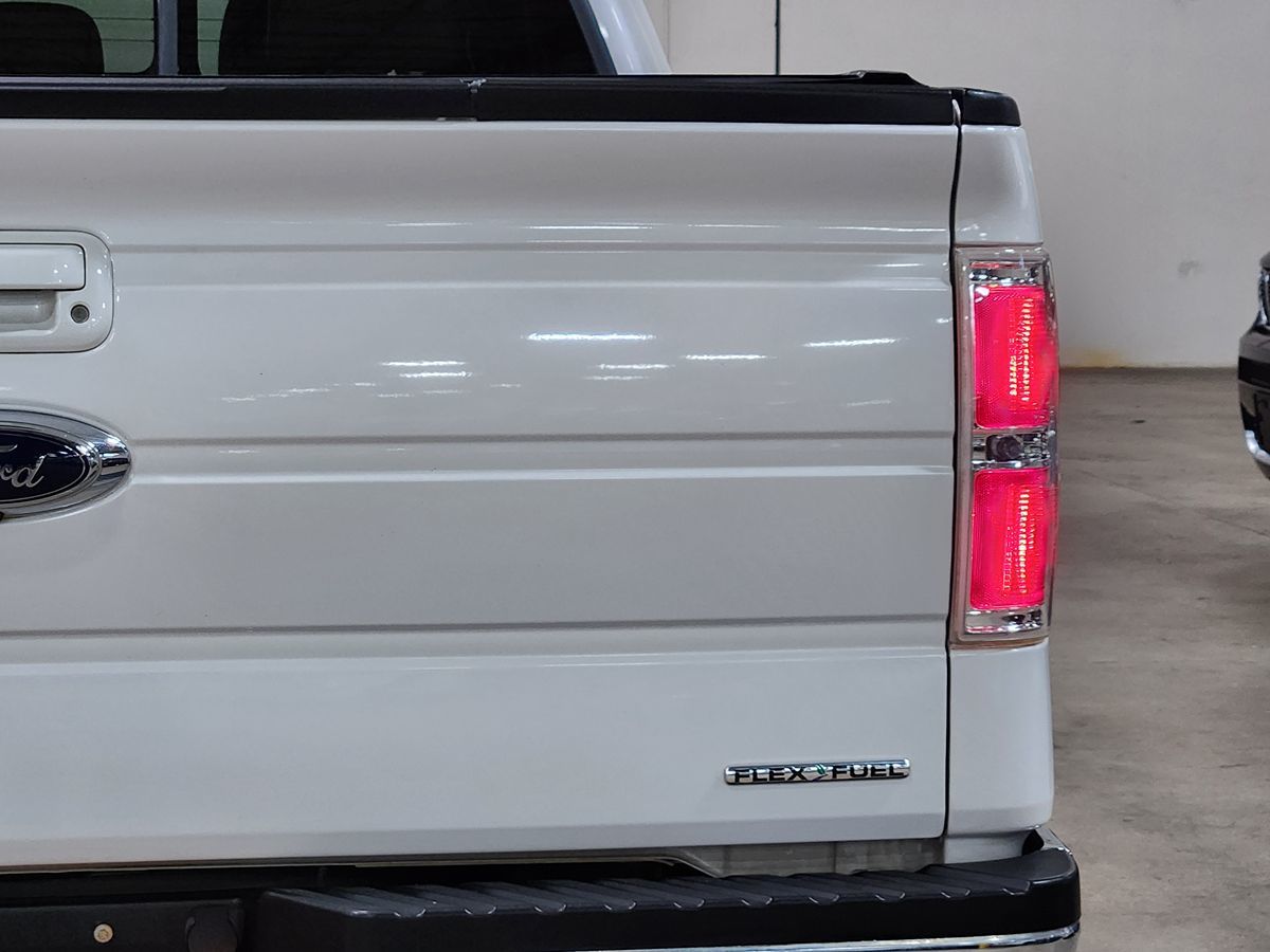 2013 Ford F-150 Lariat photo 17