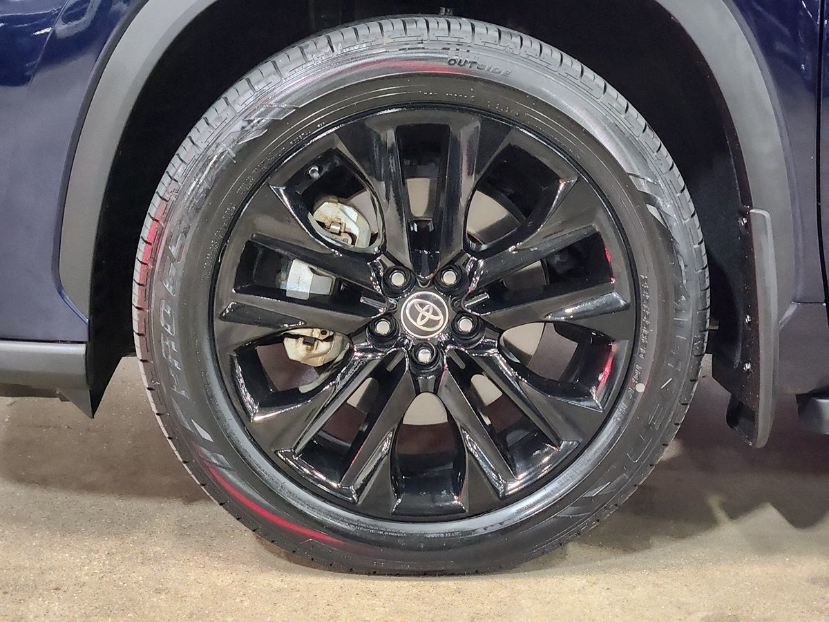 2021 Toyota Highlander Hybrid Limited photo 19