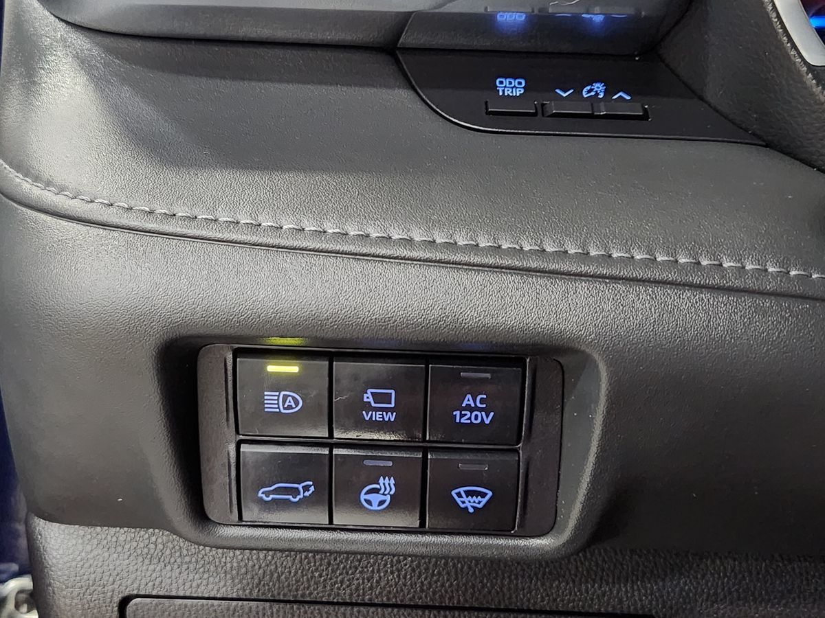 2021 Toyota Highlander Hybrid Limited photo 30