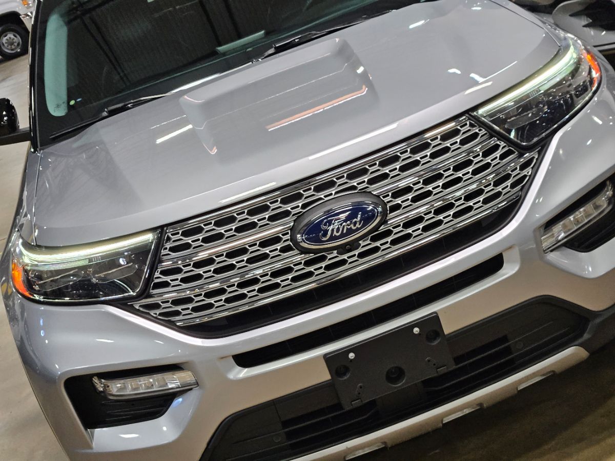 2021 Ford Explorer Limited photo 13