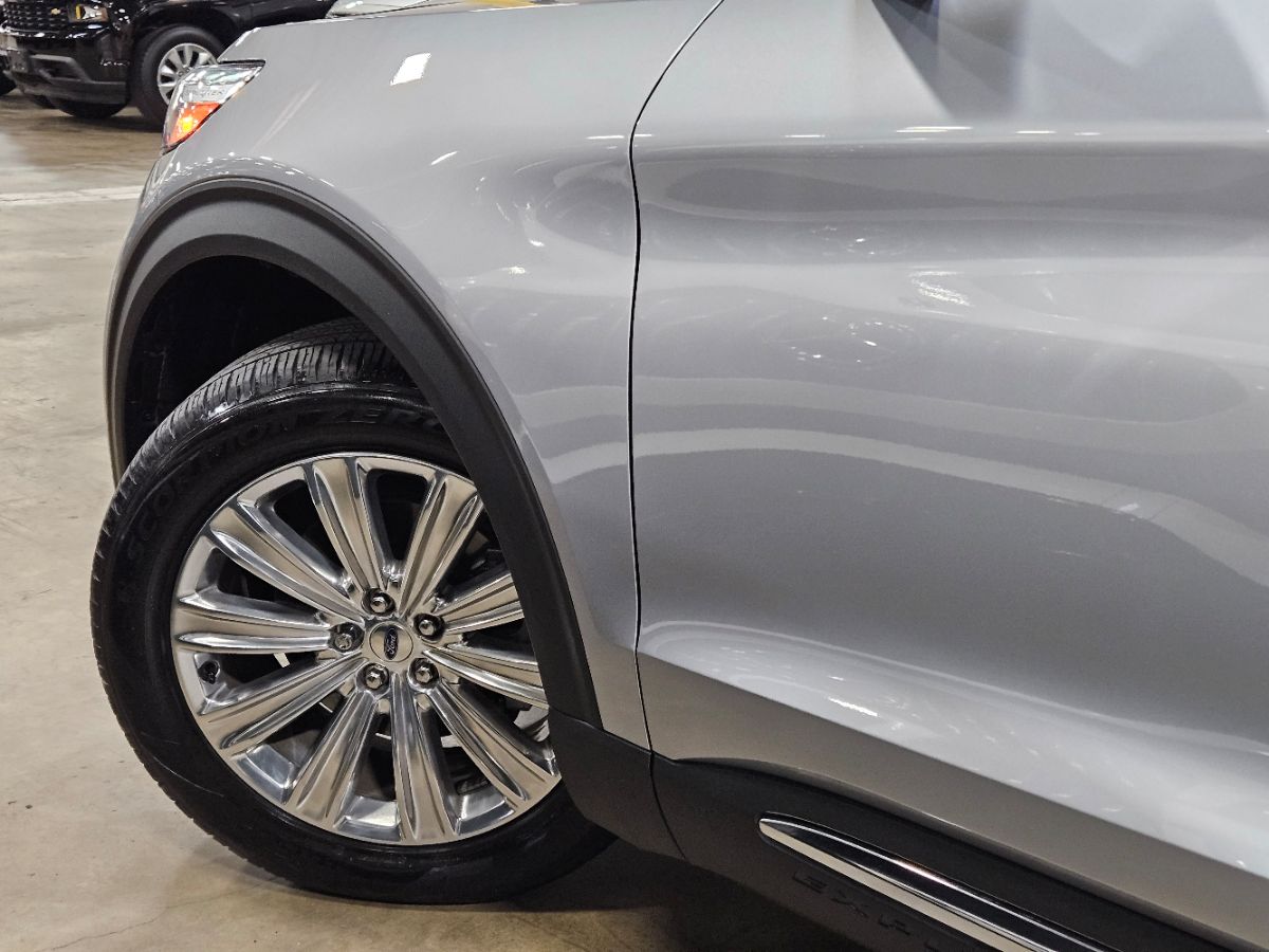 2021 Ford Explorer Limited photo 16