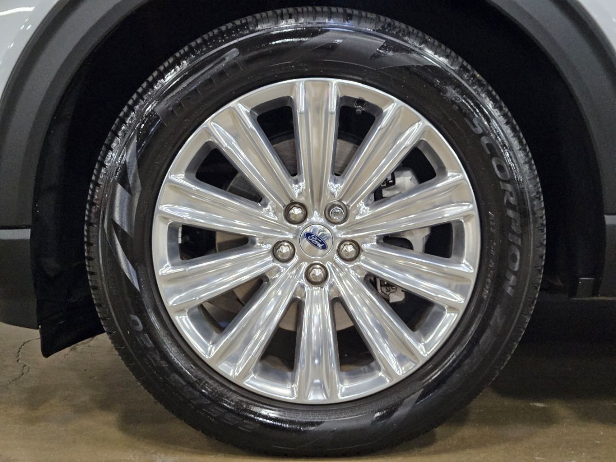 2021 Ford Explorer Limited photo 18