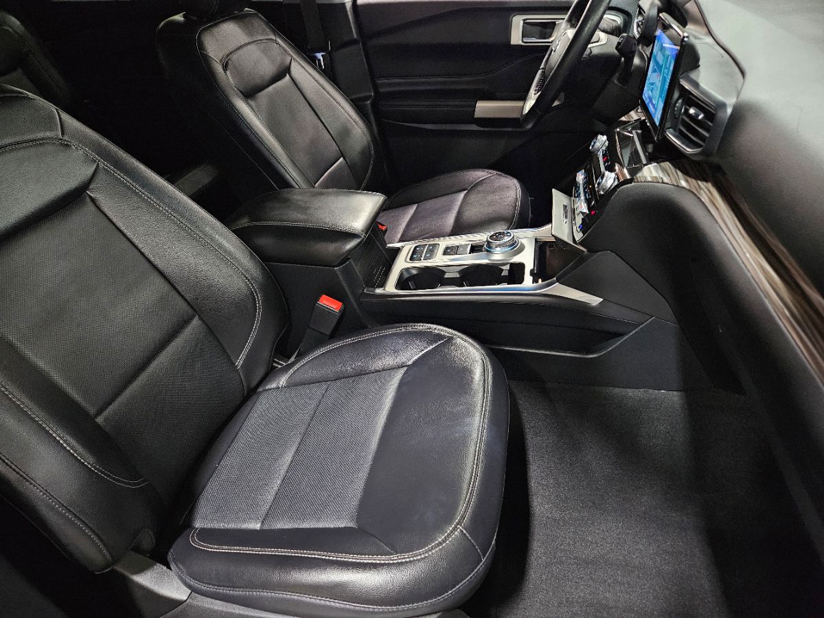 2021 Ford Explorer Limited photo 20