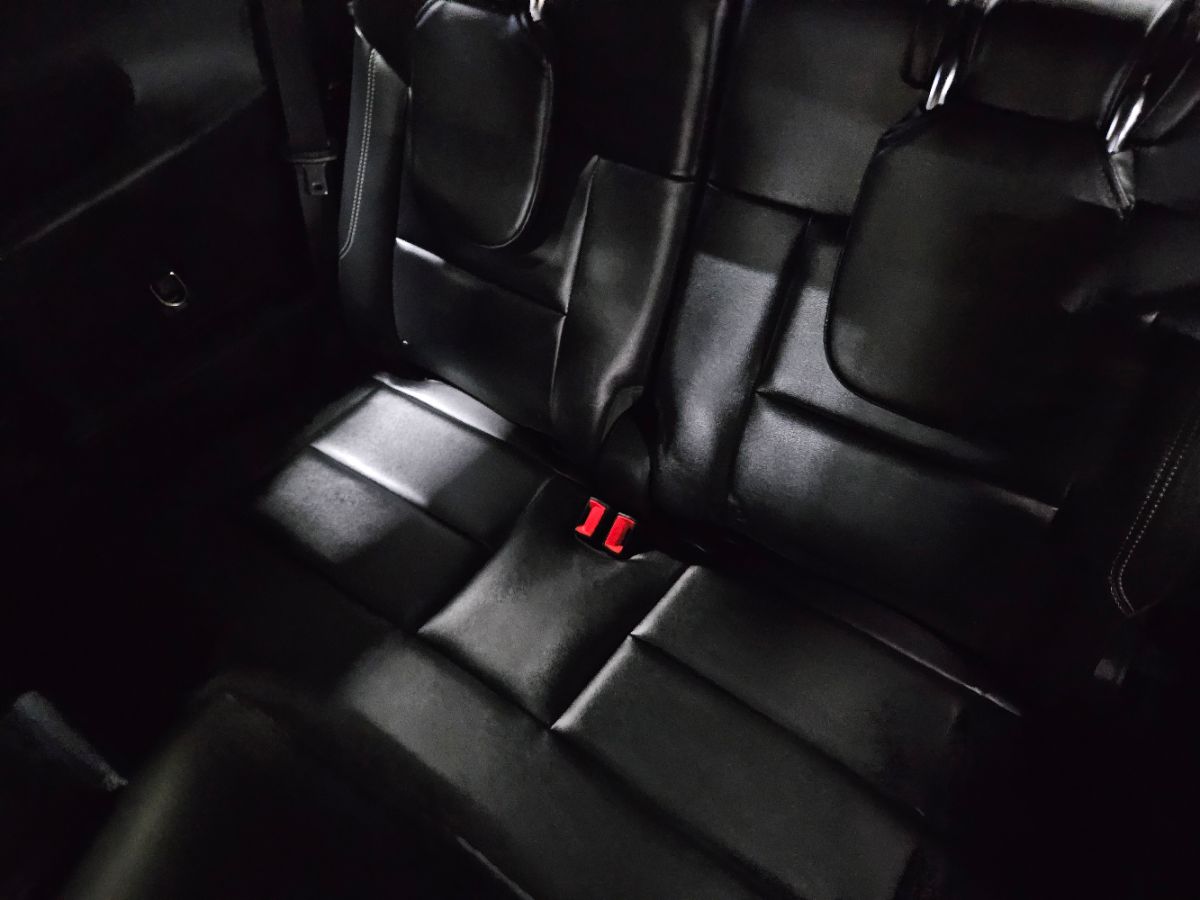 2021 Ford Explorer Limited photo 36