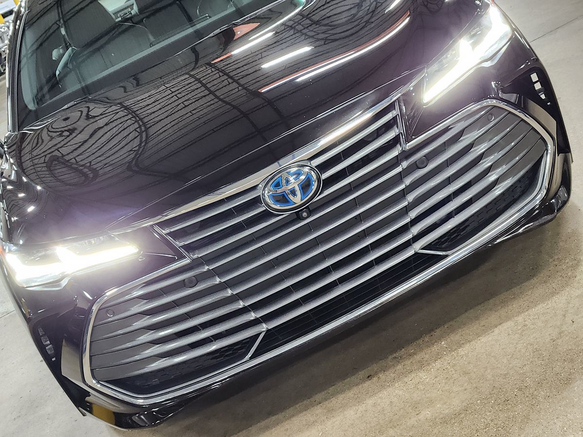 2019 Toyota Avalon Hybrid Limited photo 14