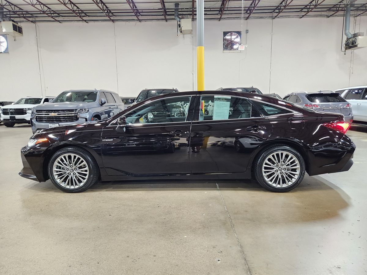 2019 Toyota Avalon Hybrid Limited photo 5