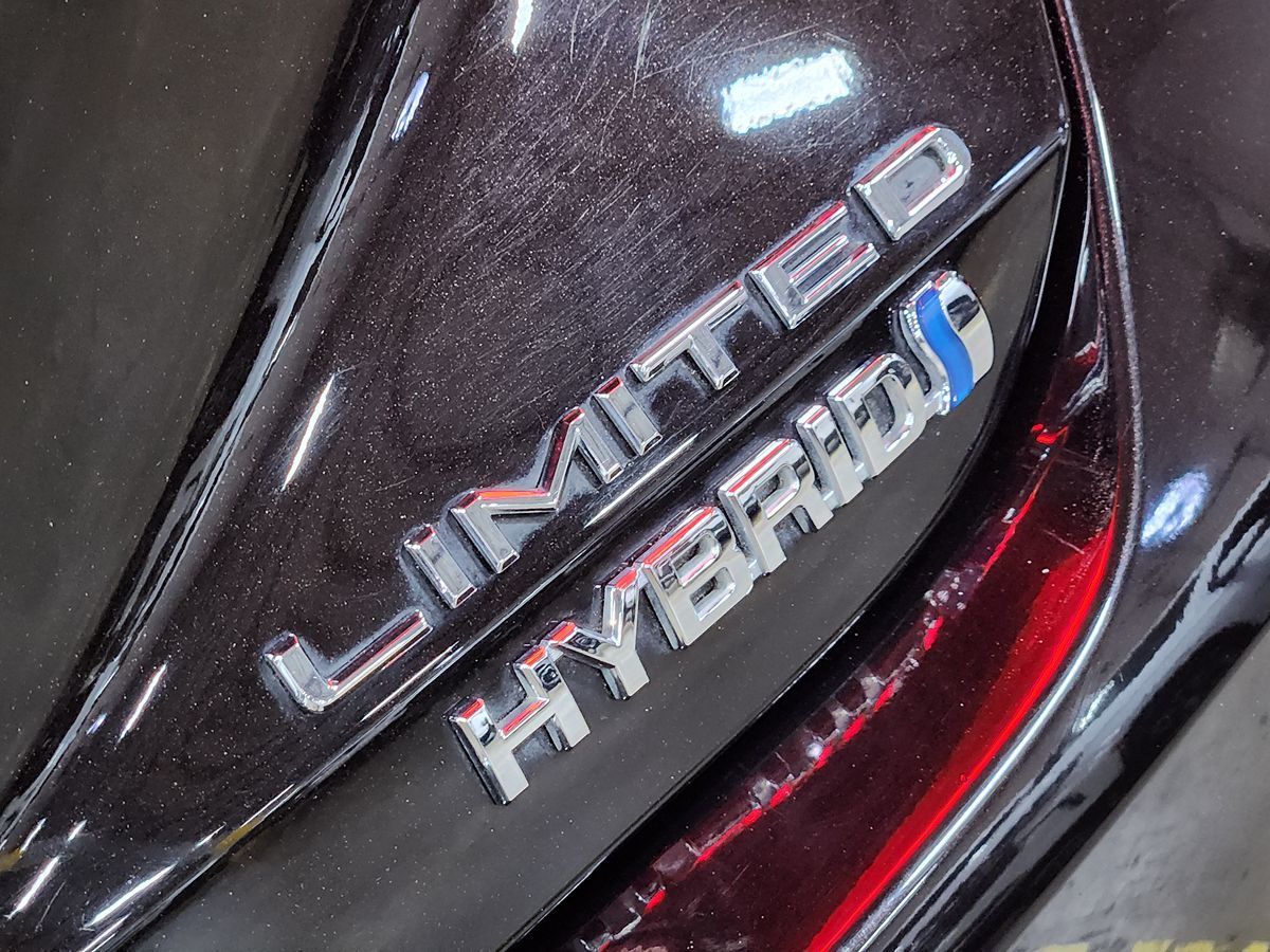 2019 Toyota Avalon Hybrid Limited photo 20