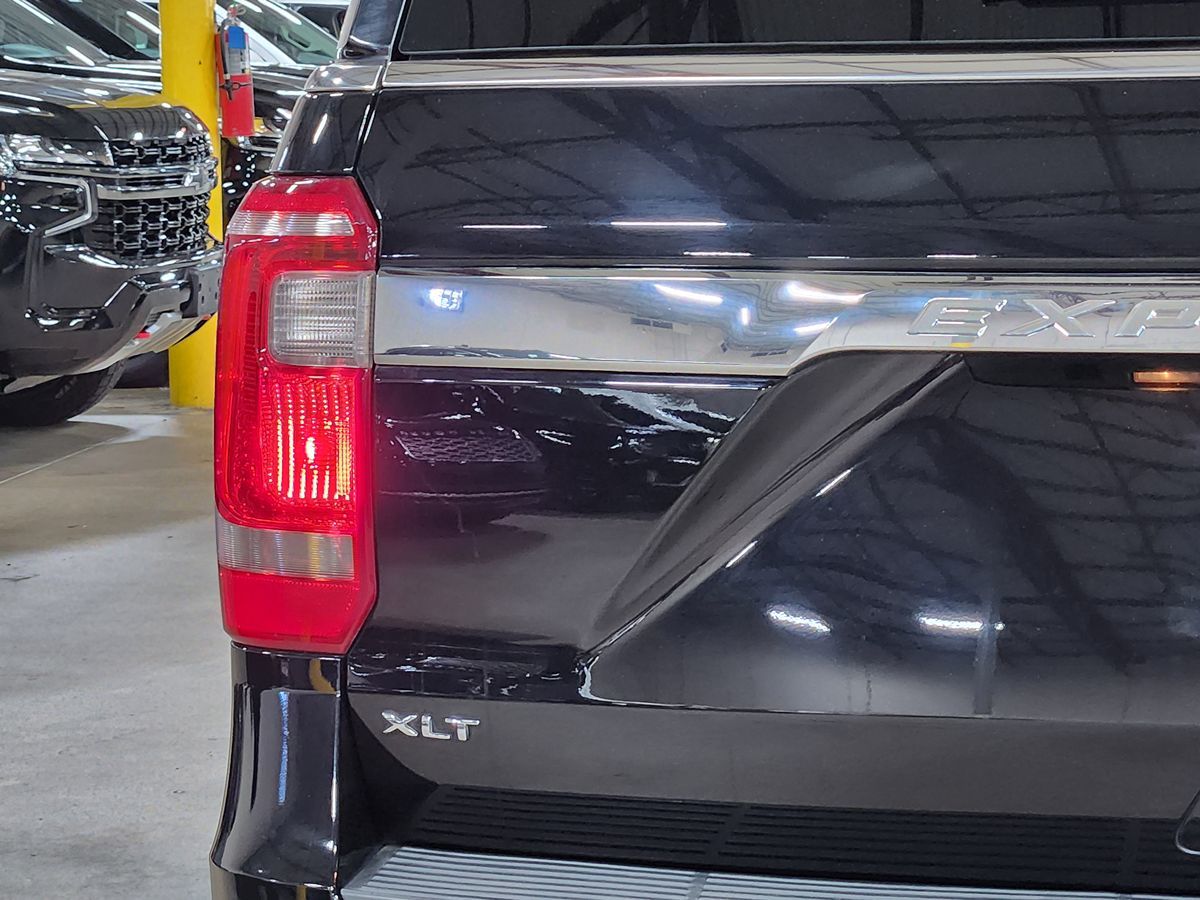 2021 Ford Expedition XLT photo 16