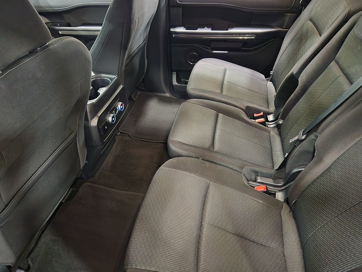 2021 Ford Expedition XLT photo 35