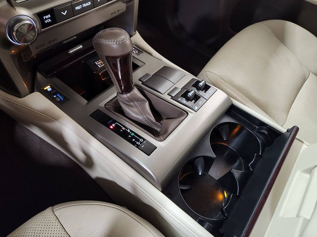 2018 Lexus GX 460 photo 29