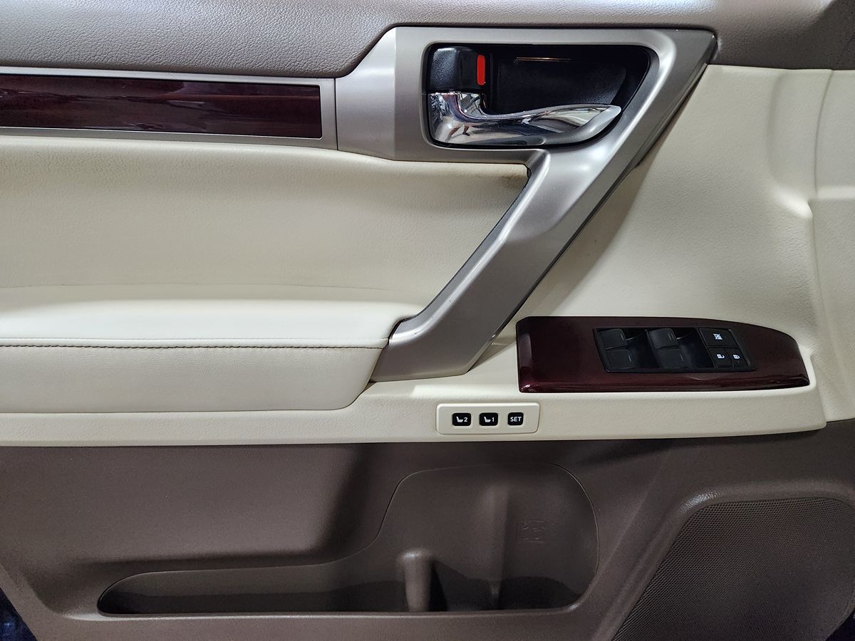 2018 Lexus GX 460 photo 32