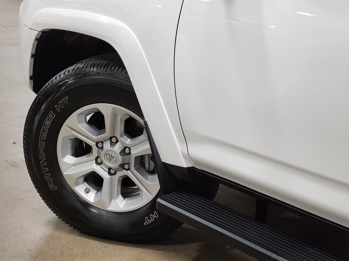 2021 Toyota 4Runner SR5 Premium photo 18