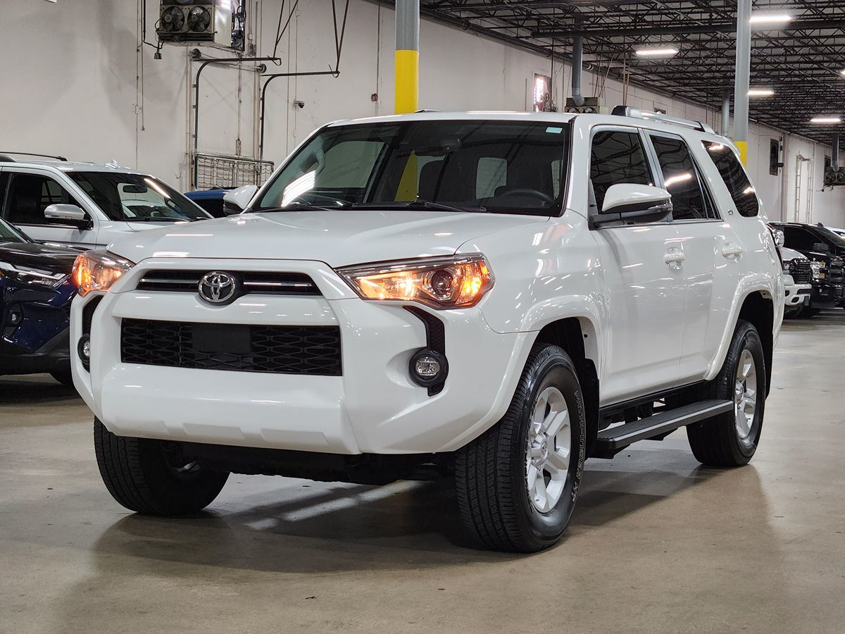 2021 Toyota 4Runner SR5 Premium photo 3