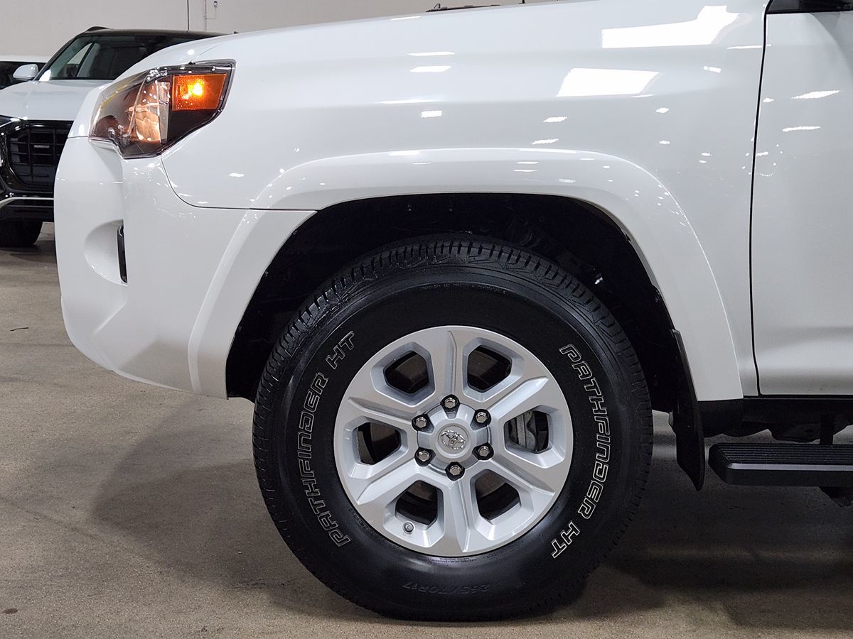 2021 Toyota 4Runner SR5 Premium photo 4