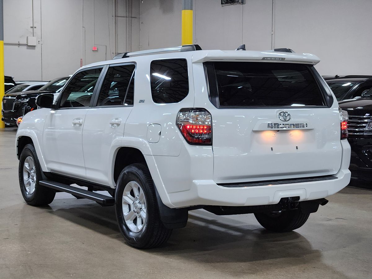 2021 Toyota 4Runner SR5 Premium photo 9