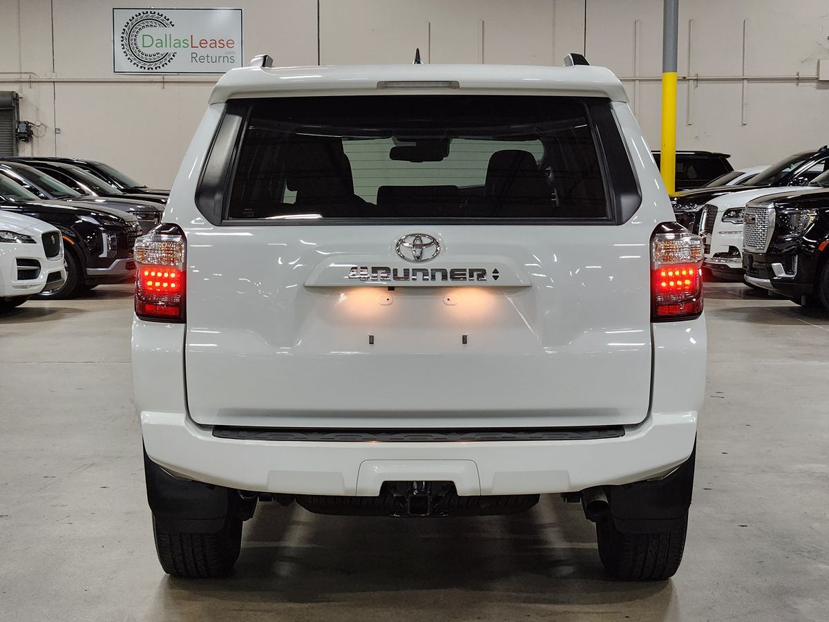 2021 Toyota 4Runner SR5 Premium photo 8
