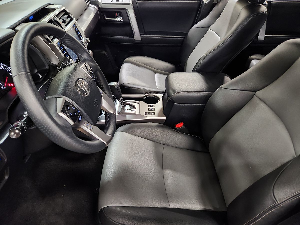2021 Toyota 4Runner SR5 Premium photo 24