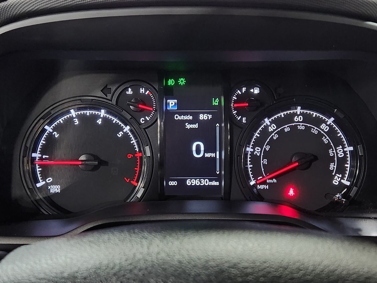 2021 Toyota 4Runner SR5 Premium photo 27