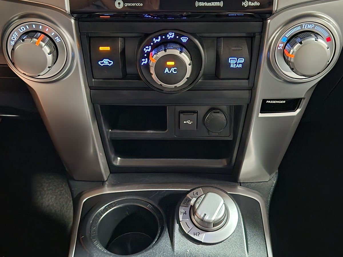 2021 Toyota 4Runner SR5 Premium photo 30