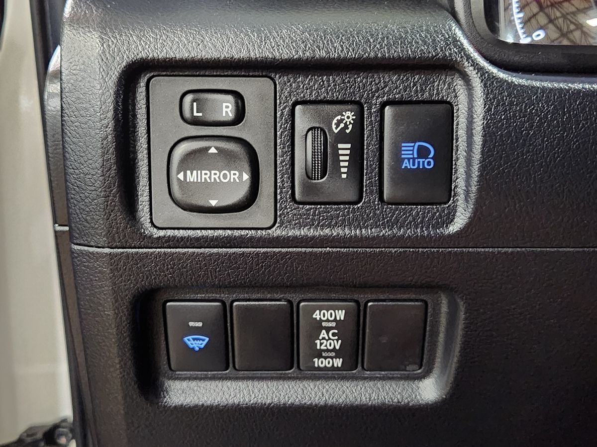 2021 Toyota 4Runner SR5 Premium photo 34