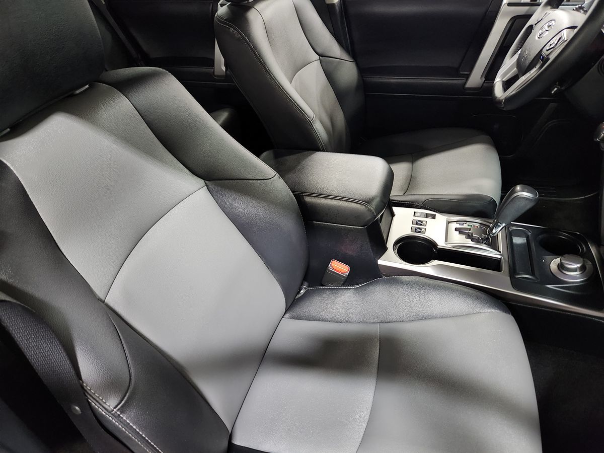 2021 Toyota 4Runner SR5 Premium photo 25