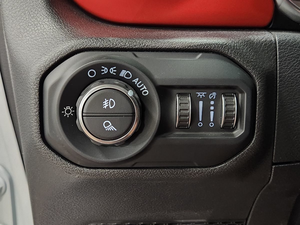 2021 Jeep Gladiator Rubicon photo 38