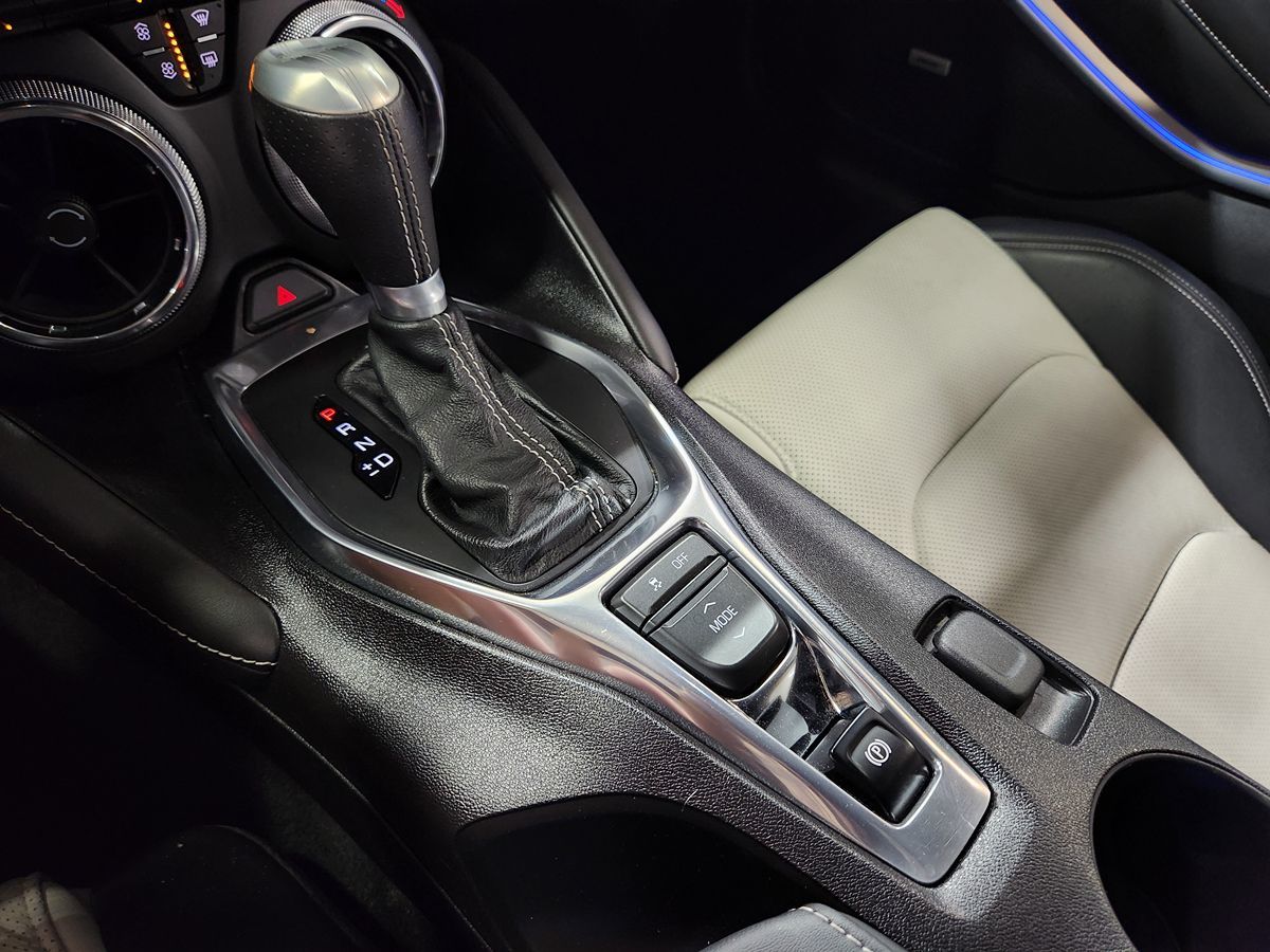 2017 Chevrolet Camaro 2SS photo 31