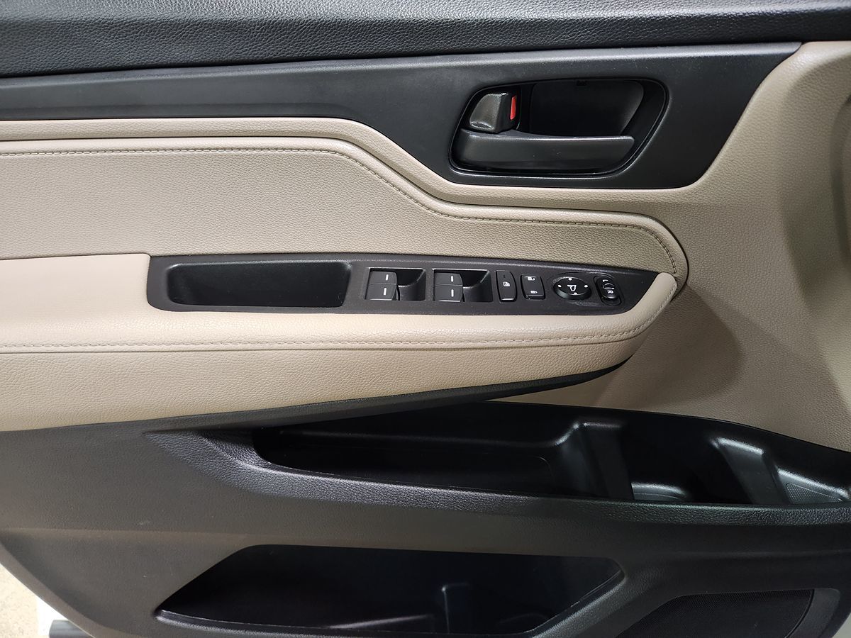 2022 Honda Odyssey EX photo 32
