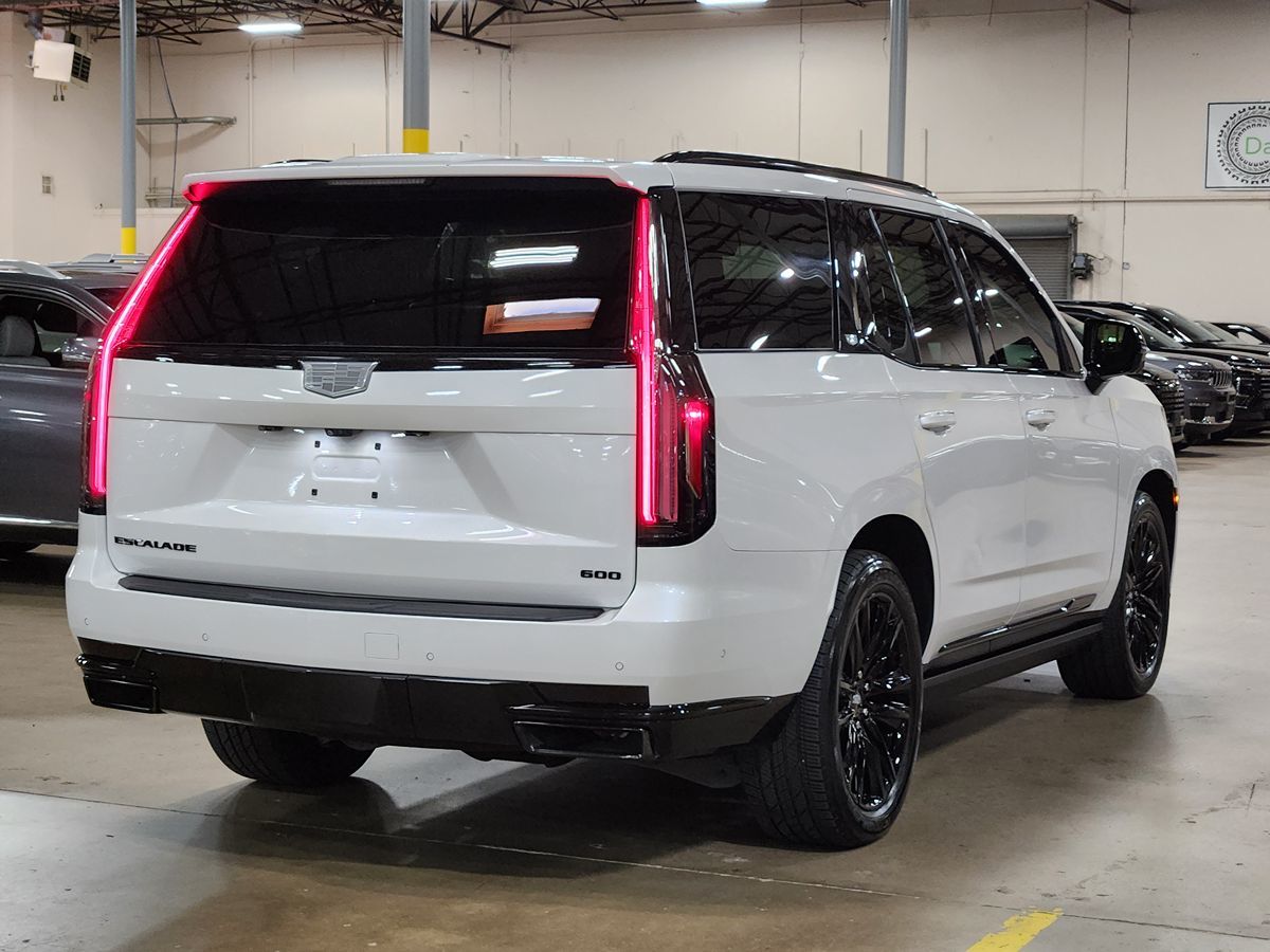 2021 Cadillac Escalade Sport Platinum photo 4