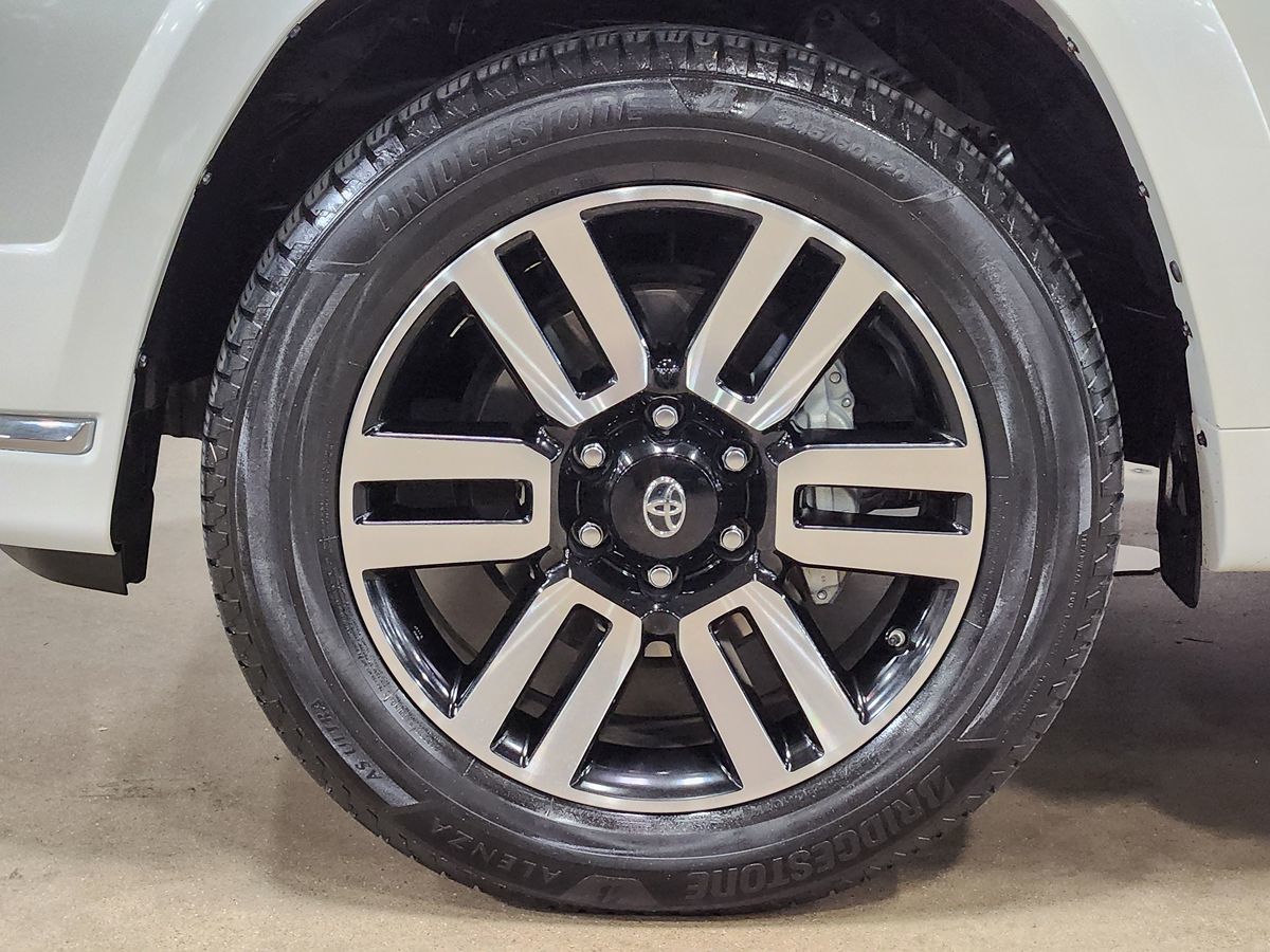 2021 Toyota 4Runner Limited photo 21