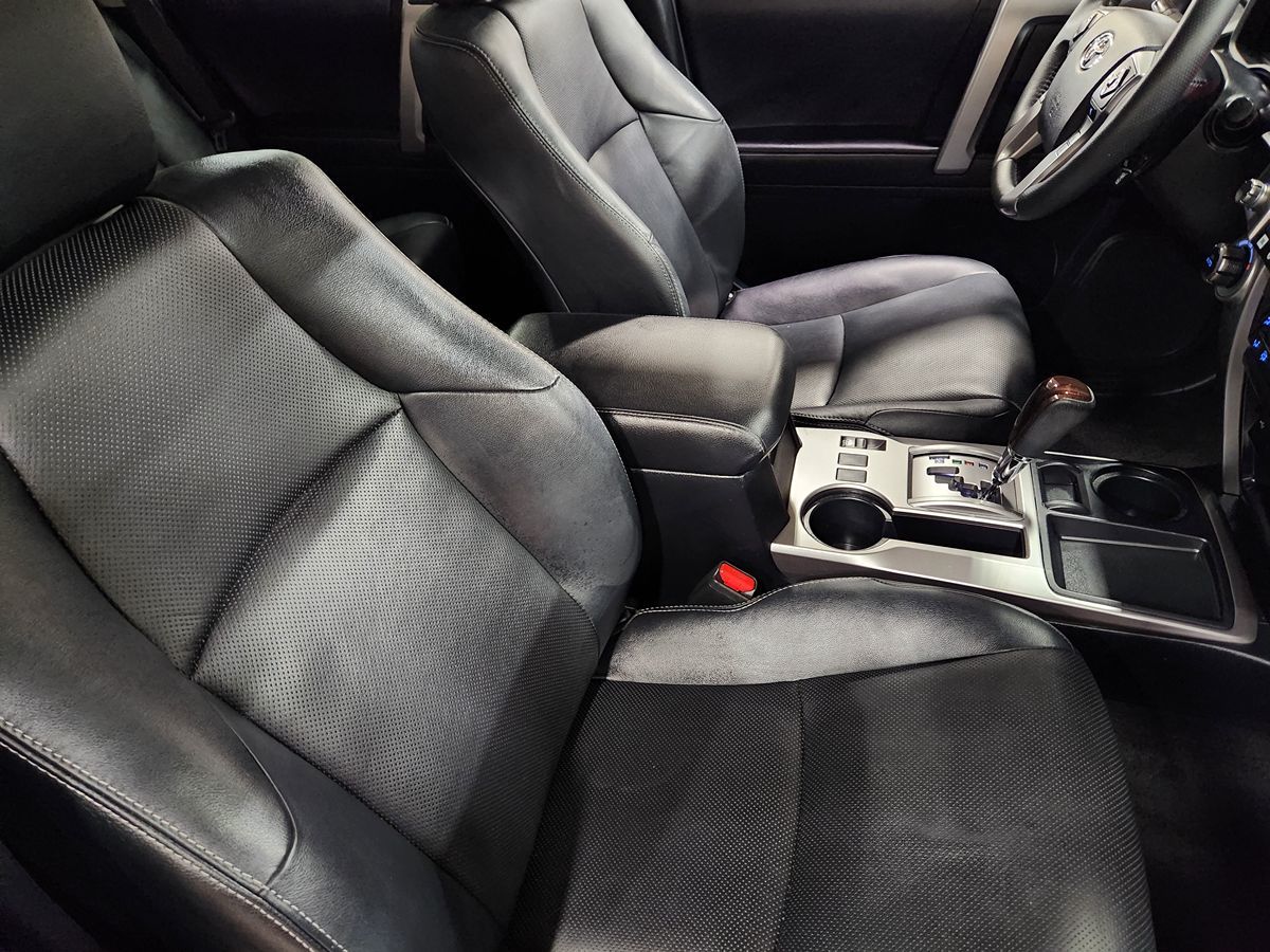 2021 Toyota 4Runner Limited photo 24