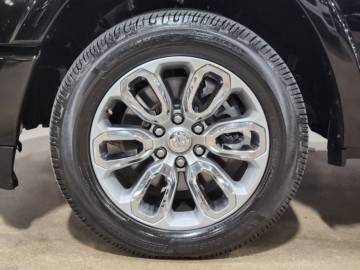 2022 Ram 1500 Laramie photo 20