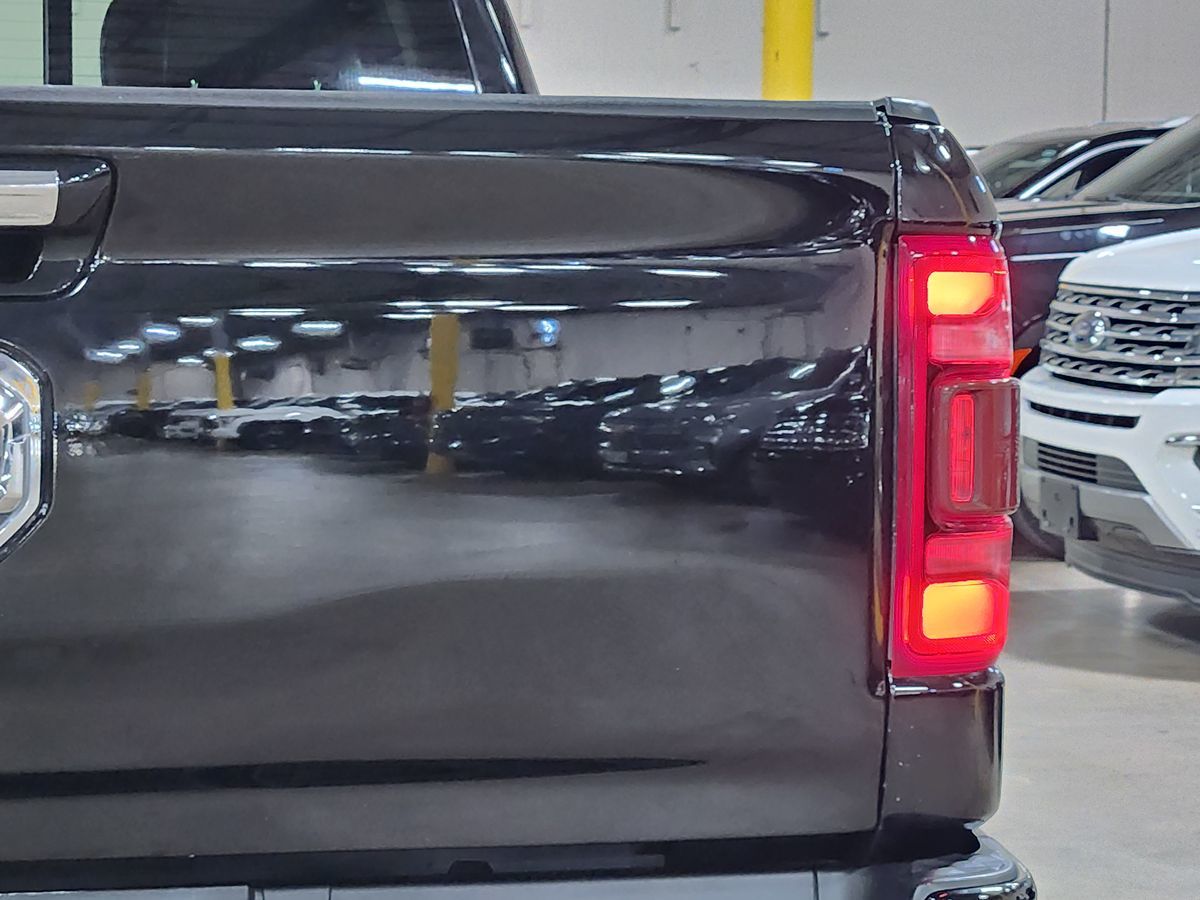 2022 Ram 1500 Laramie photo 16