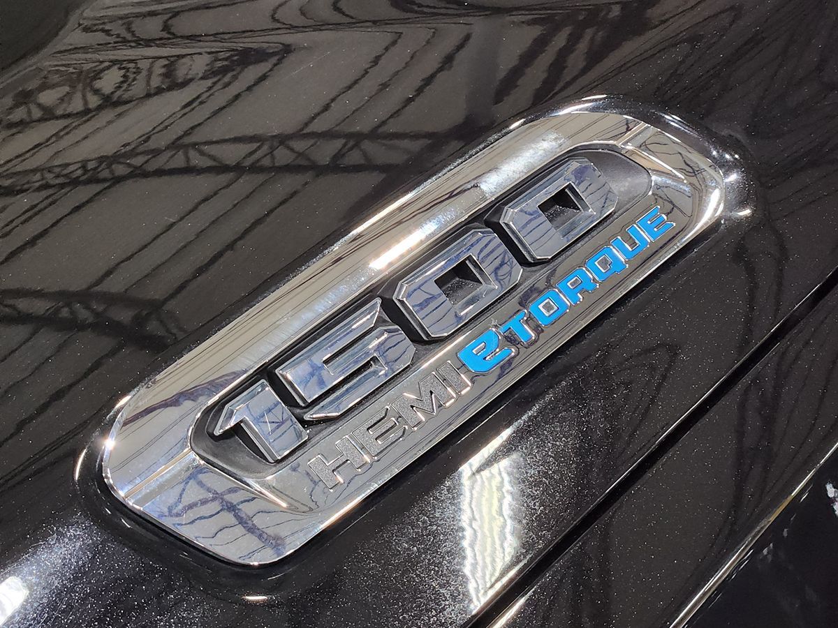 2022 Ram 1500 Laramie photo 18