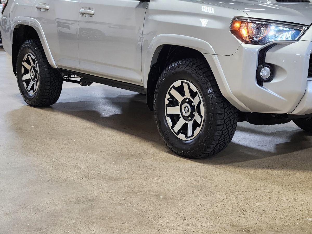 2020 Toyota 4Runner TRD Premium photo 14