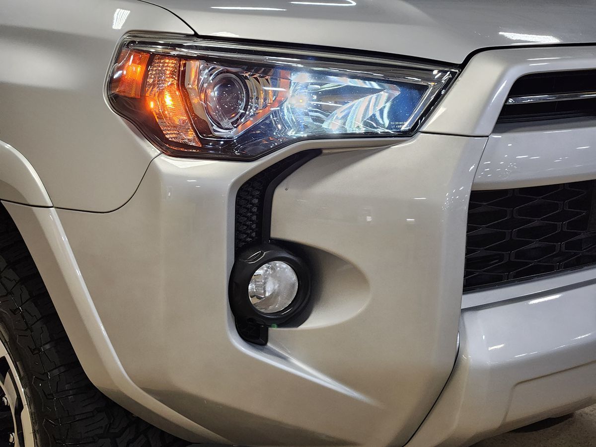 2020 Toyota 4Runner TRD Premium photo 12