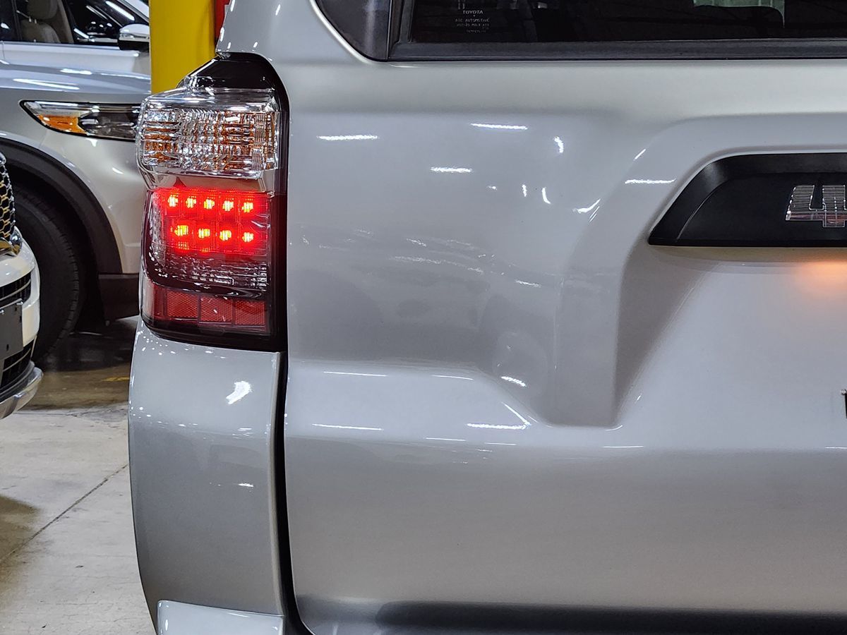 2020 Toyota 4Runner TRD Premium photo 17