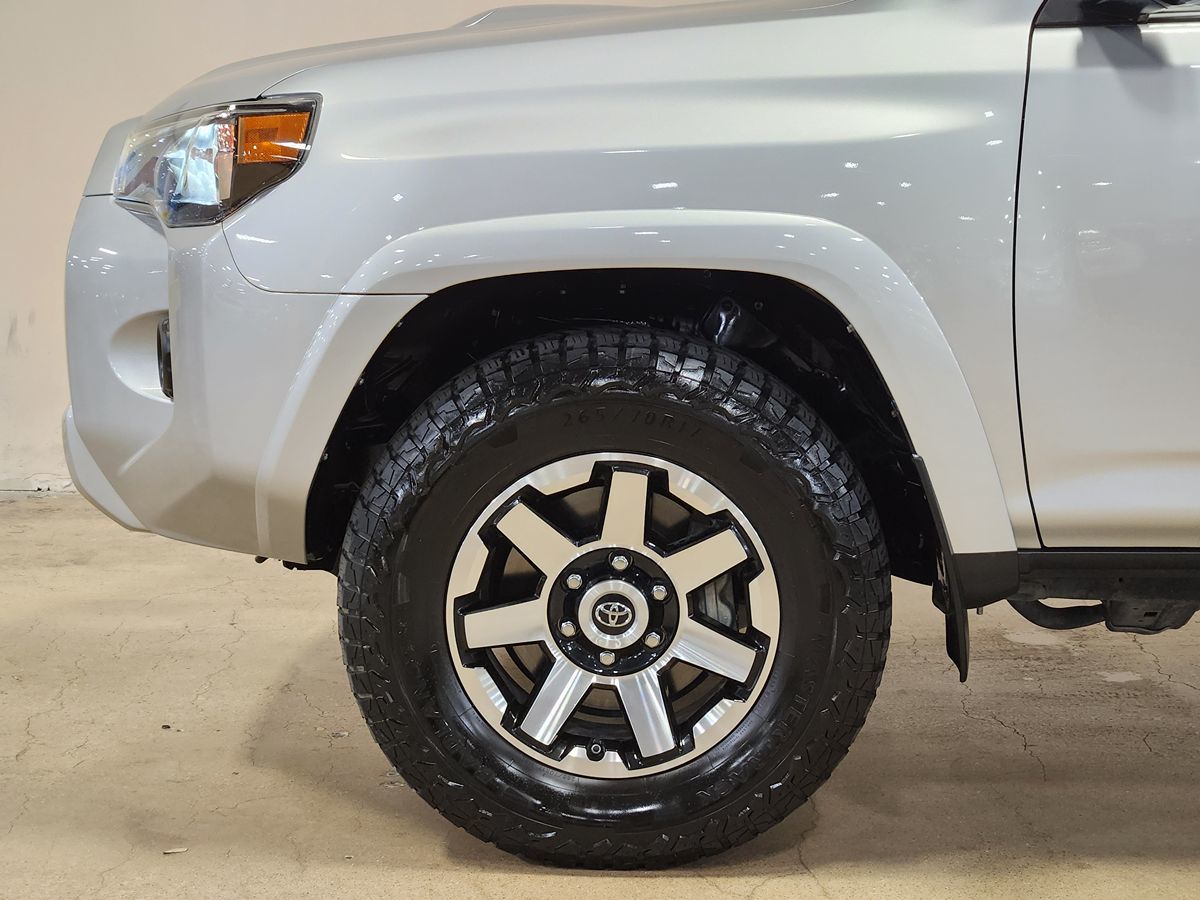 2020 Toyota 4Runner TRD Premium photo 4
