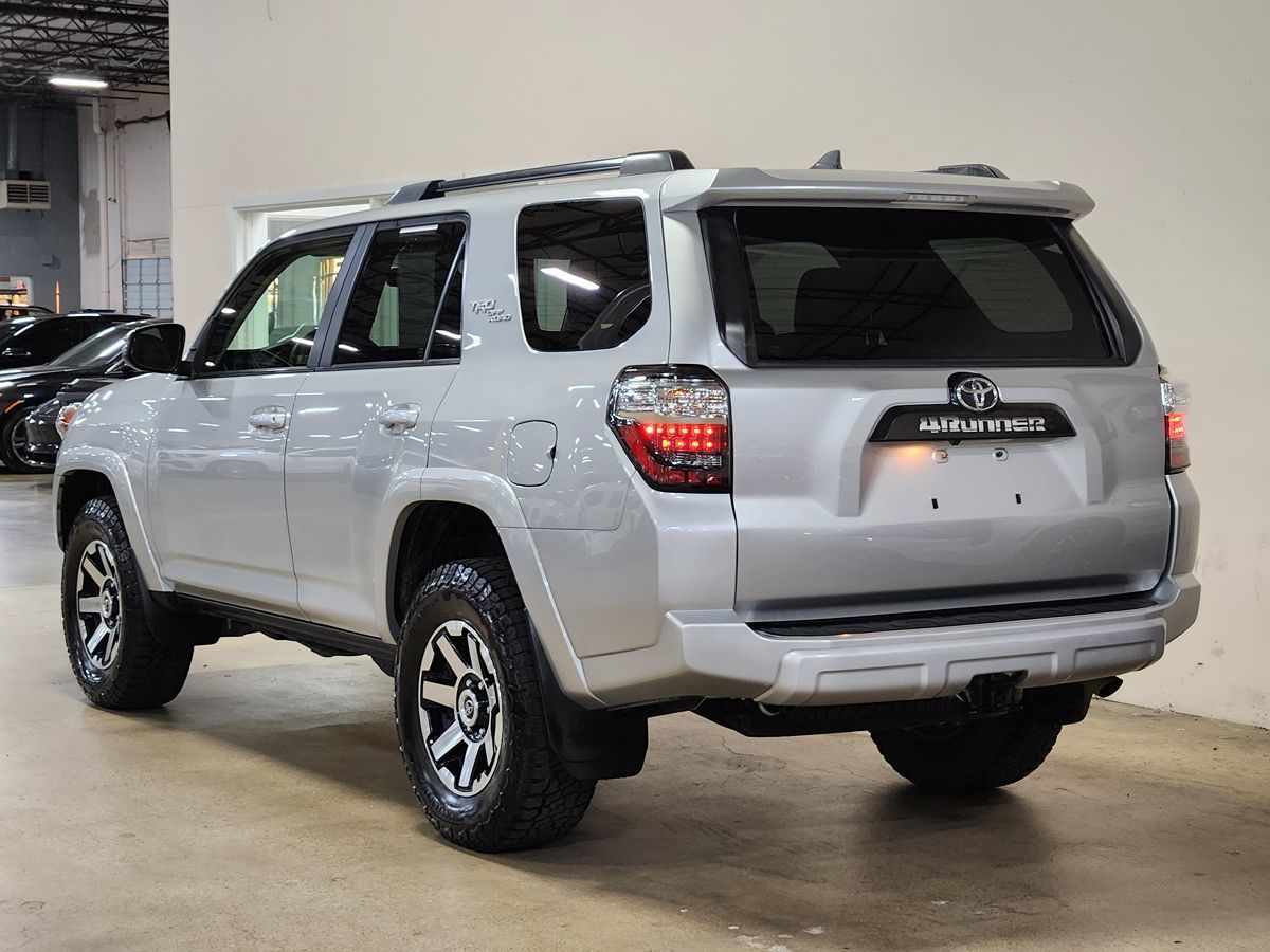 2020 Toyota 4Runner TRD Premium photo 10