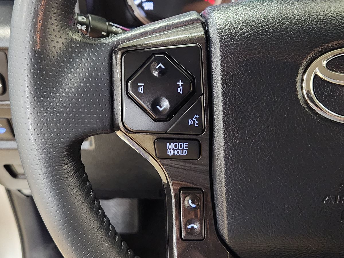 2020 Toyota 4Runner TRD Premium photo 39
