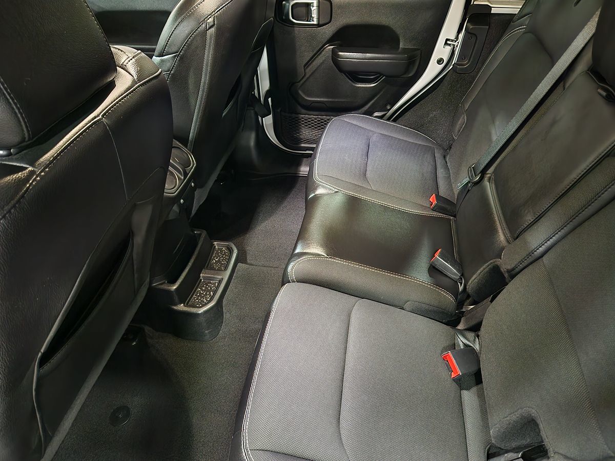 2021 Jeep Wrangler Unlimited Freedom photo 39