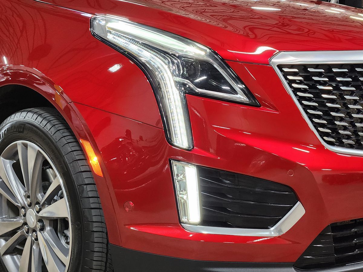 2022 Cadillac XT5 Premium Luxury photo 9