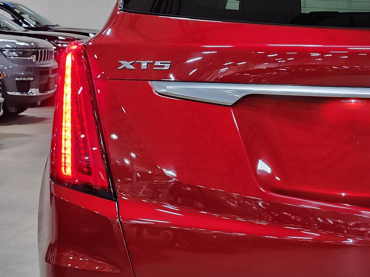 2022 Cadillac XT5 Premium Luxury photo 14