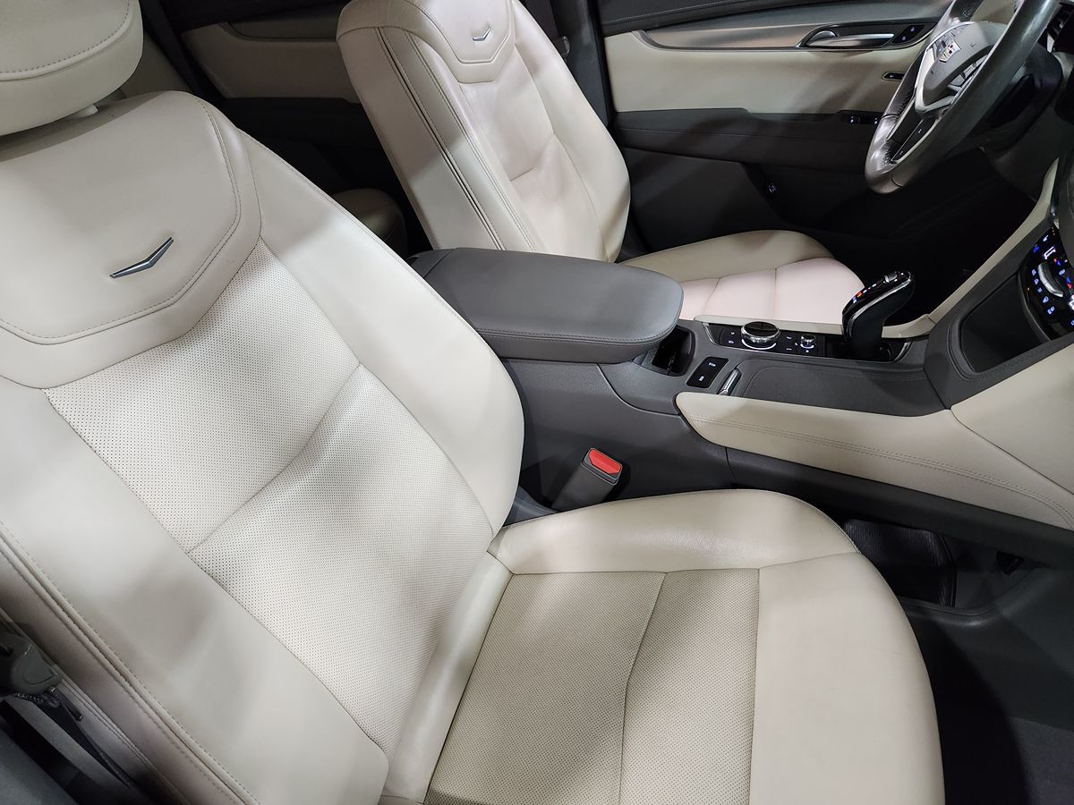 2022 Cadillac XT5 Premium Luxury photo 25