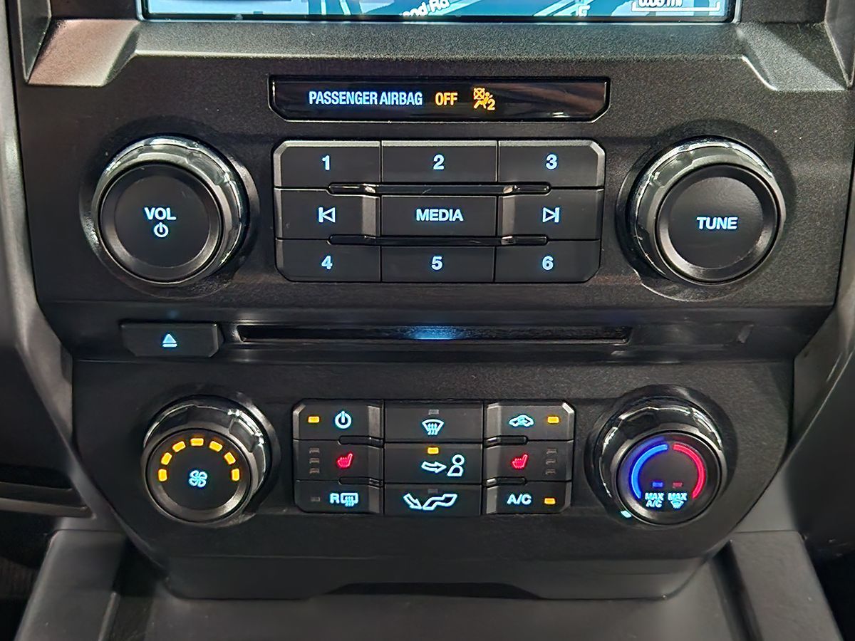 2018 Ford F-150 XLT photo 28