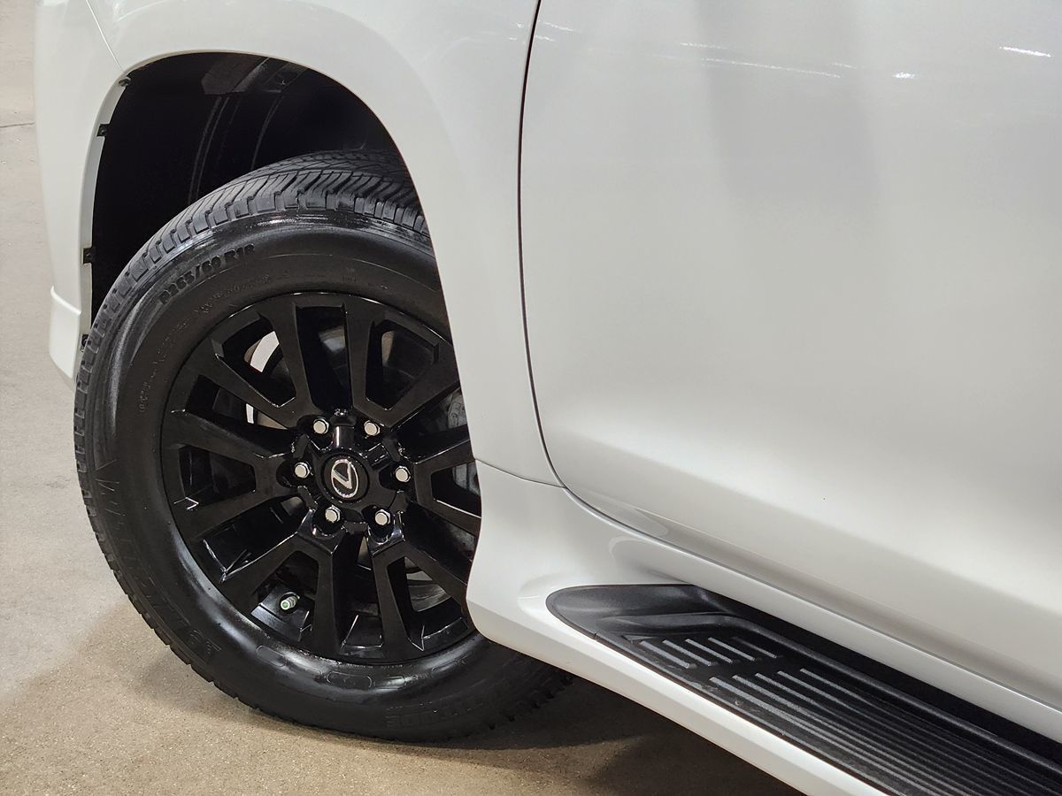 2022 Lexus GX 460 Black Line Special Edition photo 17