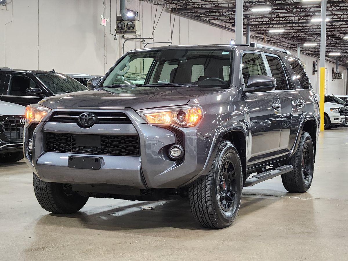 2021 Toyota 4Runner SR5 photo 3